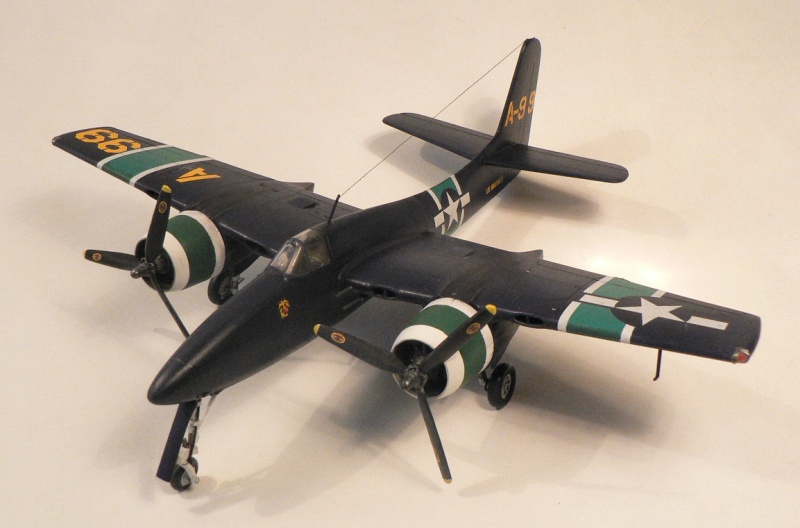 [Monogram/Revell] Grumman F7-F3 Tigercat 3-110