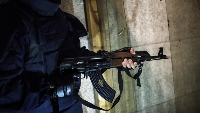Une des armes des attentats de Paris proviendrait d'une opération US Kalash10