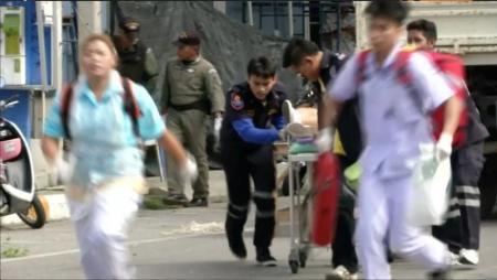 Série d'explosions en Thaïlande, un mort et 21 blessés . Thai10