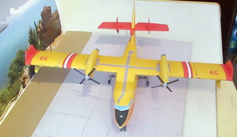 Canadair CL-415,BobsCardModels,1/72 gebaut von Helmut Dully Canada17
