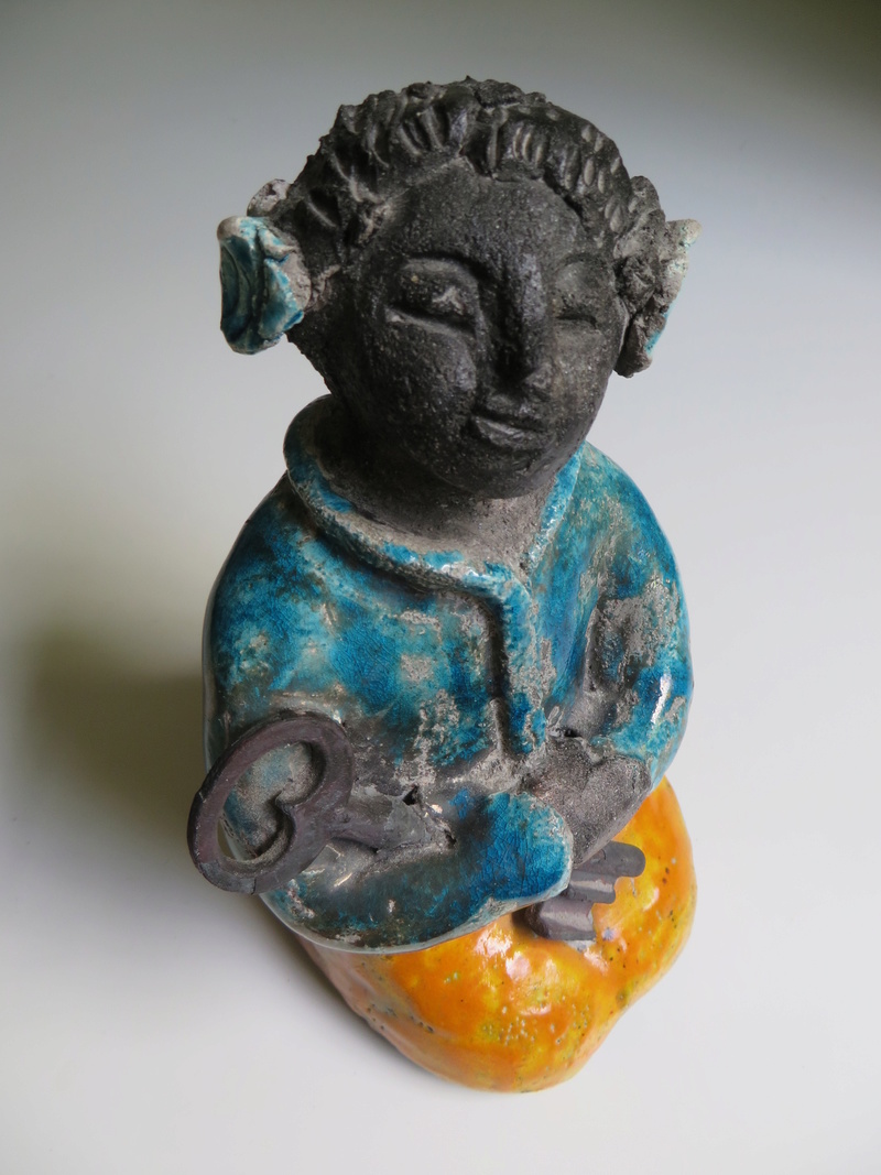 Raku figurine, signed MS, Mark Stanczyk? Img_0119