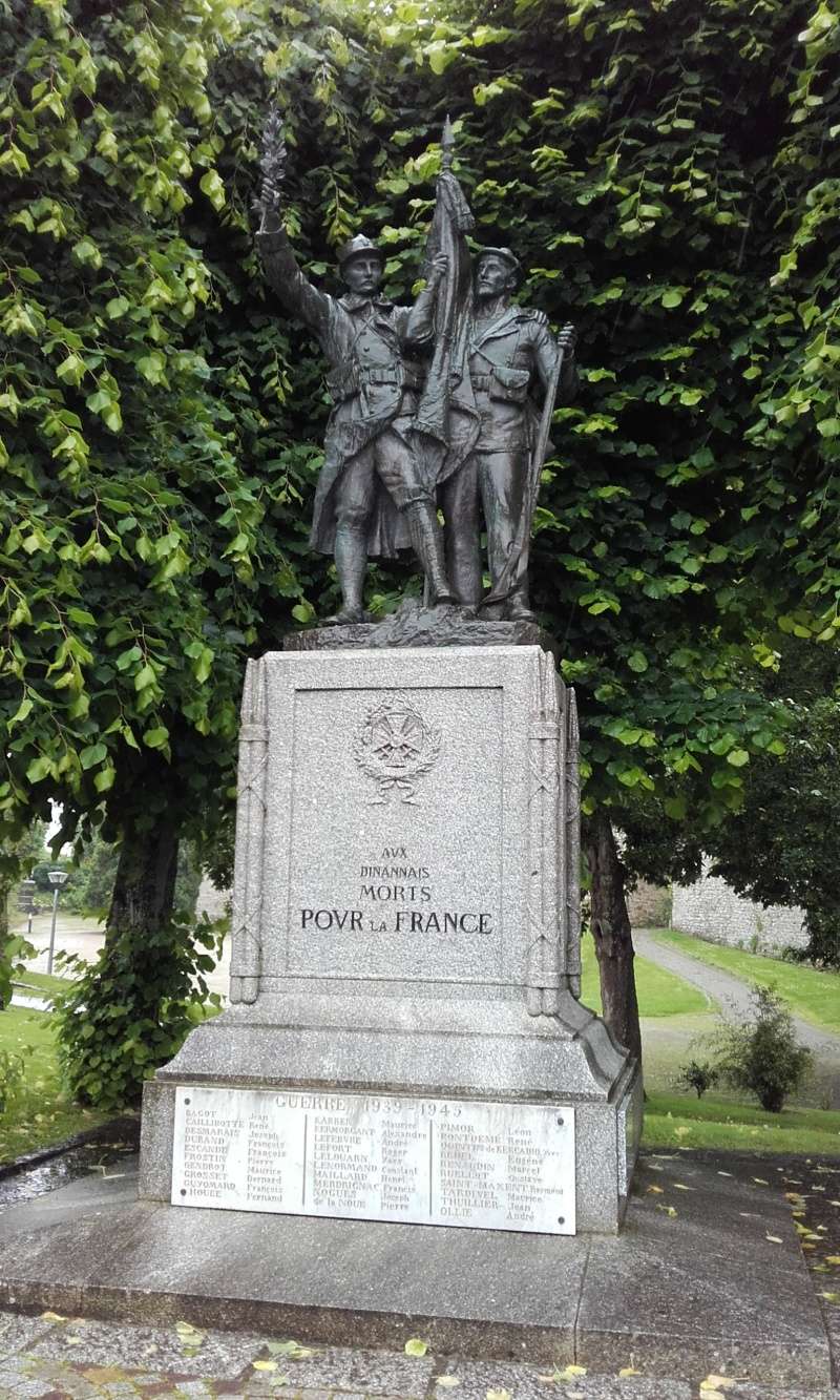 [Histoires et Histoire] Monuments aux morts originaux Français Tome 1 - Page 28 078_210
