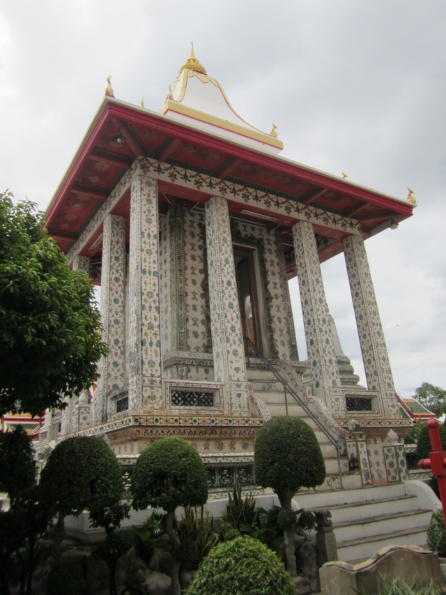 Wat ARUN temple de l'aube Img_2130
