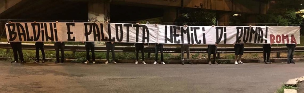 "La révolte de De Rossi et de trois sénateurs contre Totti" Fb_img25