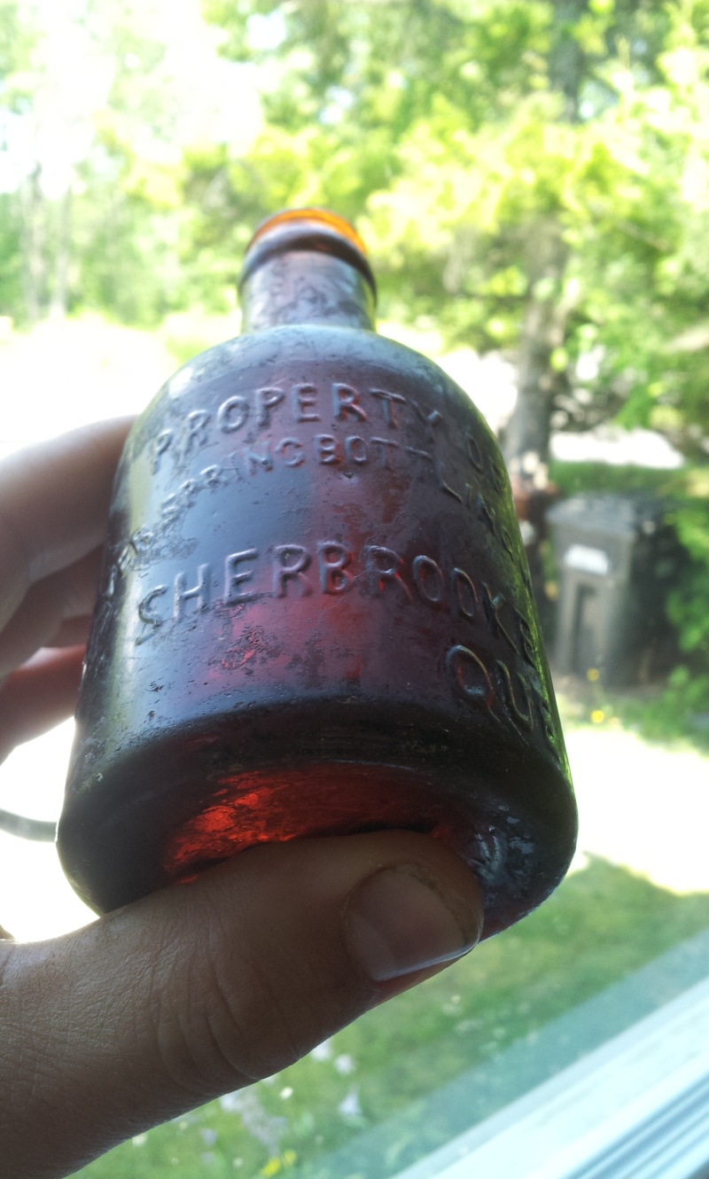 Petite Silver Spring Bottling Works, Sherbrooke Que.  03210