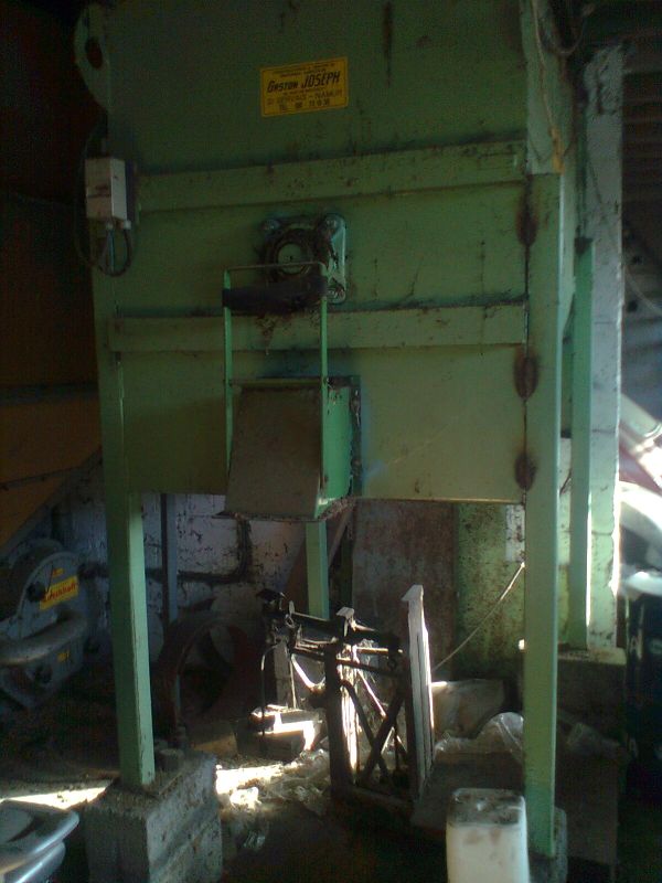 Les outils qu'on utilisait pour fabriquer de l'aliment pour bétail. Malang10