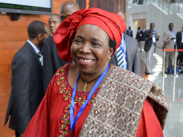 Fraîchement installée : Mme Nkosazana Dlamini-Zuma promet de s'attaquer à la crise en RDC ! Africa10