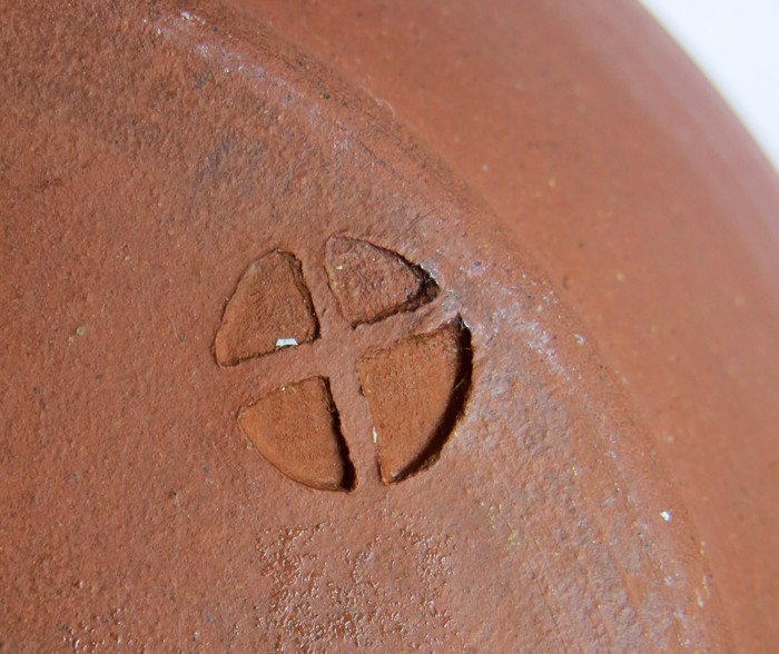 Slipware bowl,Cross mark - Margaret Leach? Richard Godfrey? Taena Pottery?  Img_4722