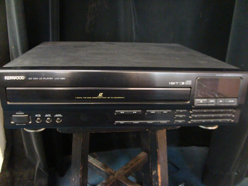 Pioneer LVD-280 cd/ld player(sold) Dsc03512