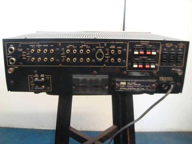 Sansui AU-7500 integrated amplifier(sold) Dsc03716