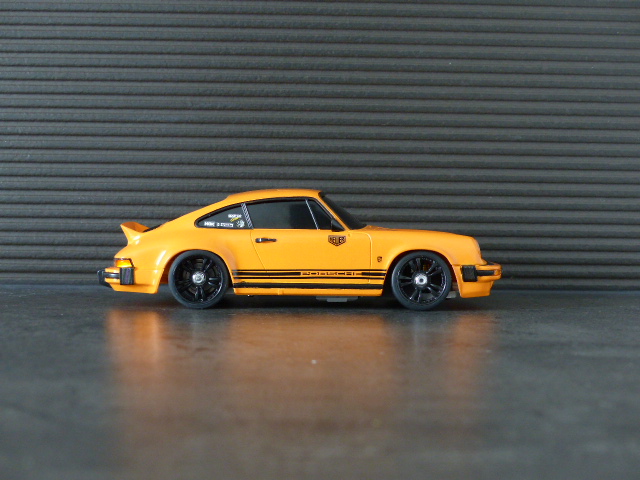 porsche 911 carrera 2.7 type G ( terminée ) P1070912