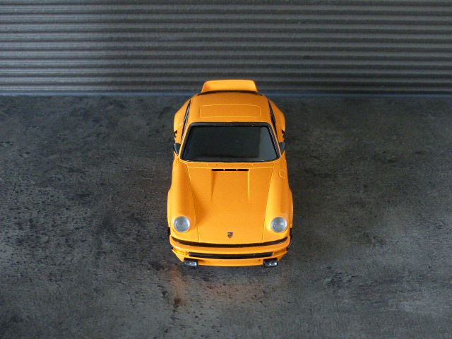 porsche 911 carrera 2.7 type G ( terminée ) P1070915