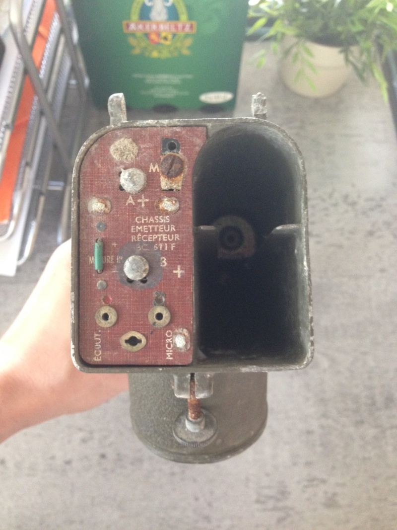 Question restauration sur un talkie-walkie BC611 Img_2010
