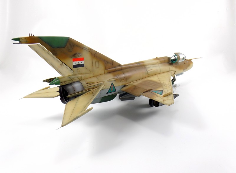 Mikoyan Gourevitch MiG-21MF irakien Dscf2615