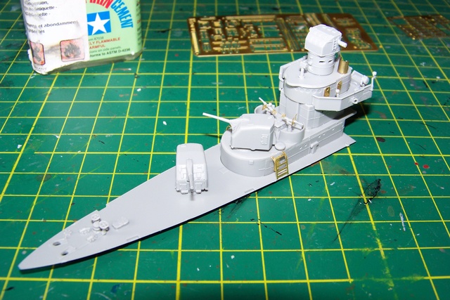 1/350 USS Murphy DD603 (Dragon  USS Laffey Classe Benson) 100_0720