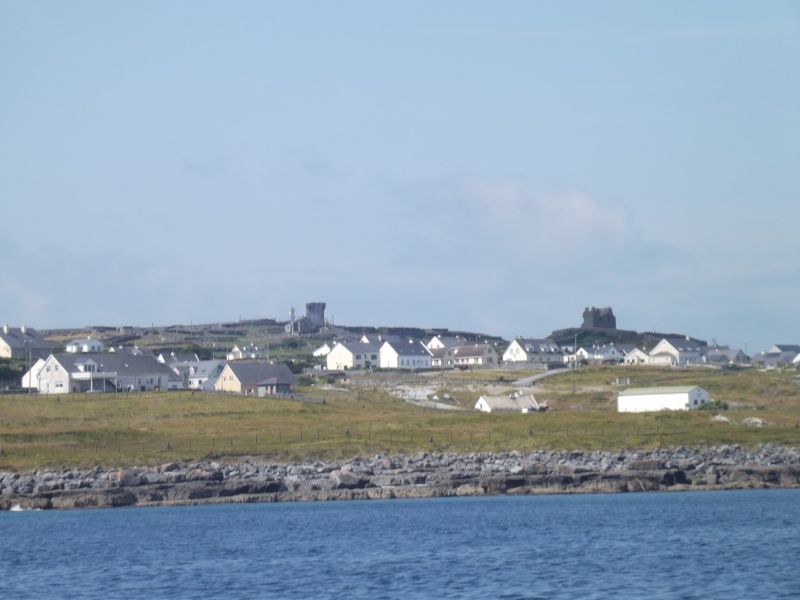 Cliffs of Moher and Inisheer Island ( one of the Aran islands) Dscf1713