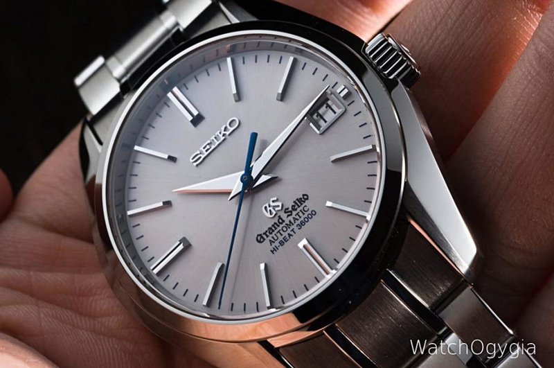 A la recherche d'une montre élégante... Image16