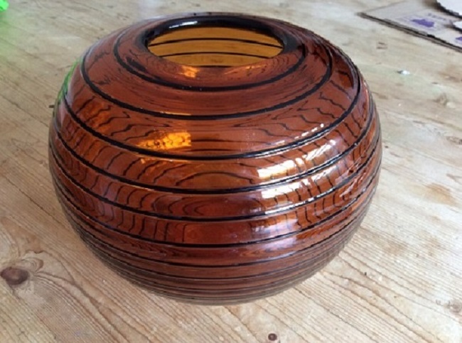 anyone identify maker of this amber ovoid art glass bowl Img_1210
