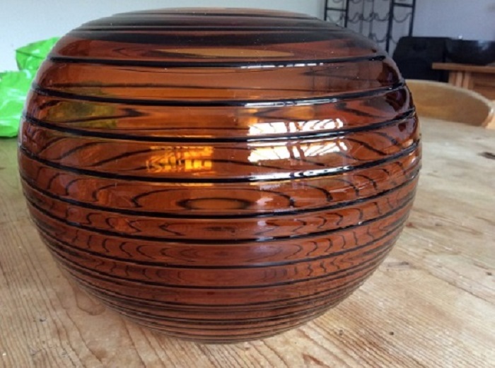 anyone identify maker of this amber ovoid art glass bowl Img_1211