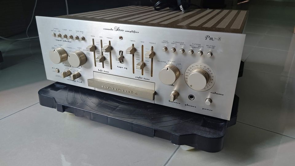RARE 1979 Vintage Marantz PM-8 console stereo amplifier M212