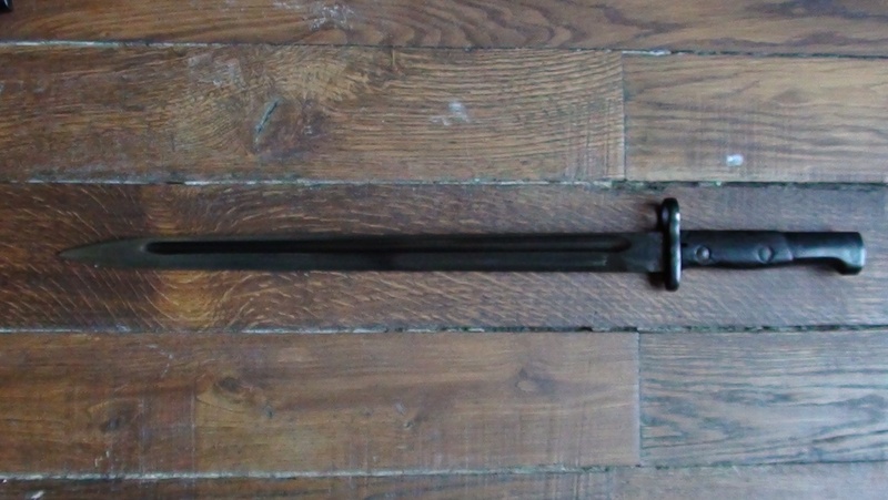 1 baïonnette style Mauser, mais quel modèle? Dsc01414