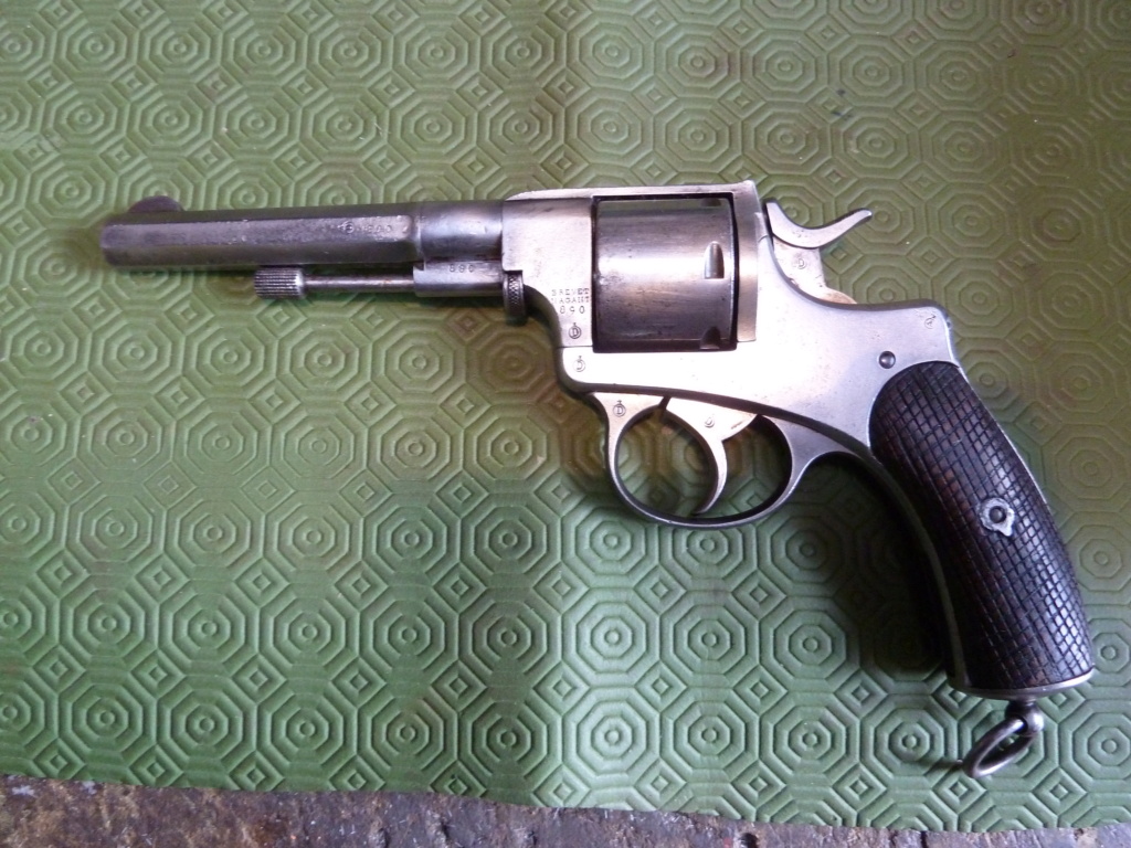 Revolver Nagant 1878 P1050721
