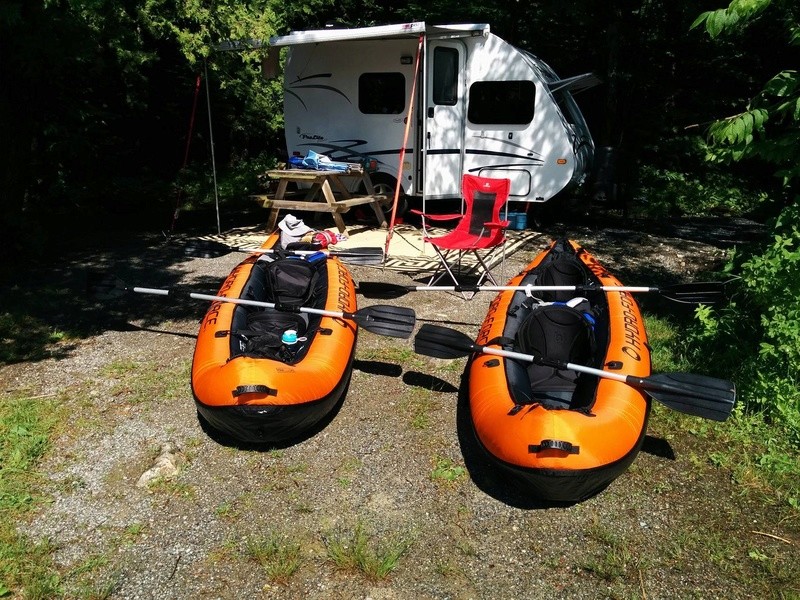2 kayaks gonflables **vendu** 14152010