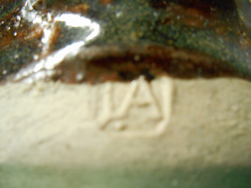 I A initials on tenmoku glazed large tankard - Ian Auld? Help identify plea 00510