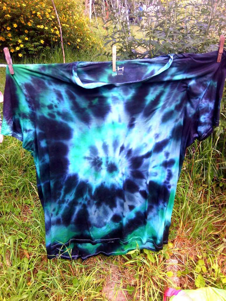 Mon tie dye de T-Shrt Spiral10