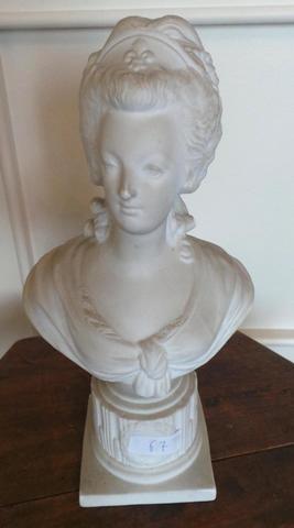 Collection bustes de Marie Antoinette - Page 5 12402210
