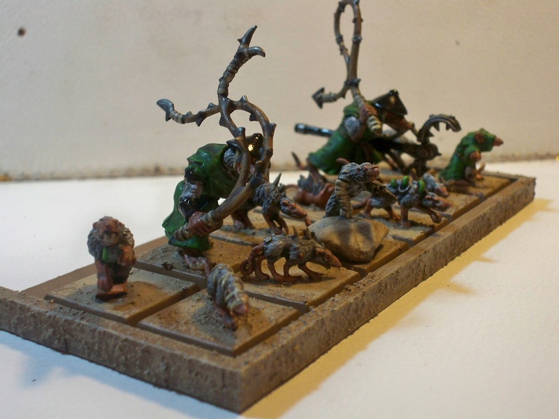 喪喚喫答扉無暑 !!! (le clan Nobunara ou début d'une armée skaven) 100_2854