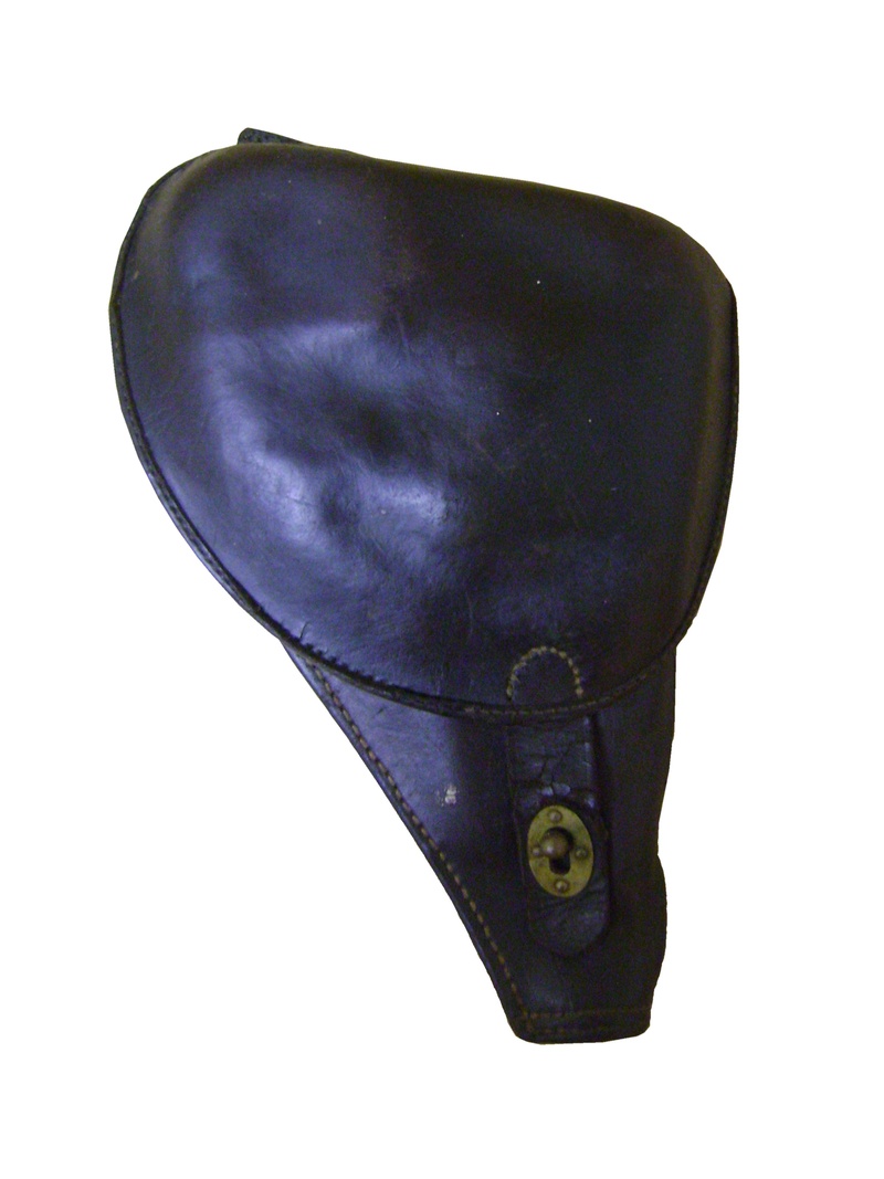 les rentrées des derniers mois !!!!! (havresac 1893 , étuis modèle 1909 ,porte sabre baïonnette modèle 1915,harnais pour le pourvoyeur mortier de 81, lampe monjardet, Bengale rouge 30 secondes et un insigne du 110 de 1939 ) Etuis_10