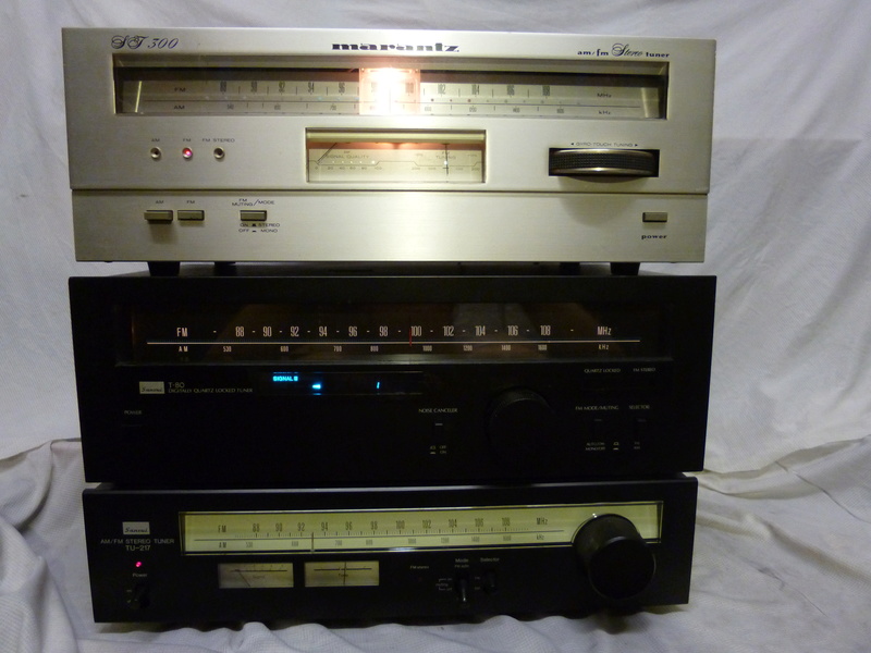 Vintage FM/AM Tuner Marantz & Sansui- SOLD P1030210