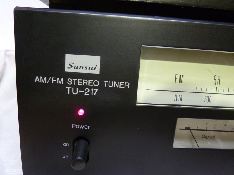 Vintage FM/AM Tuner Marantz & Sansui- SOLD P1030212