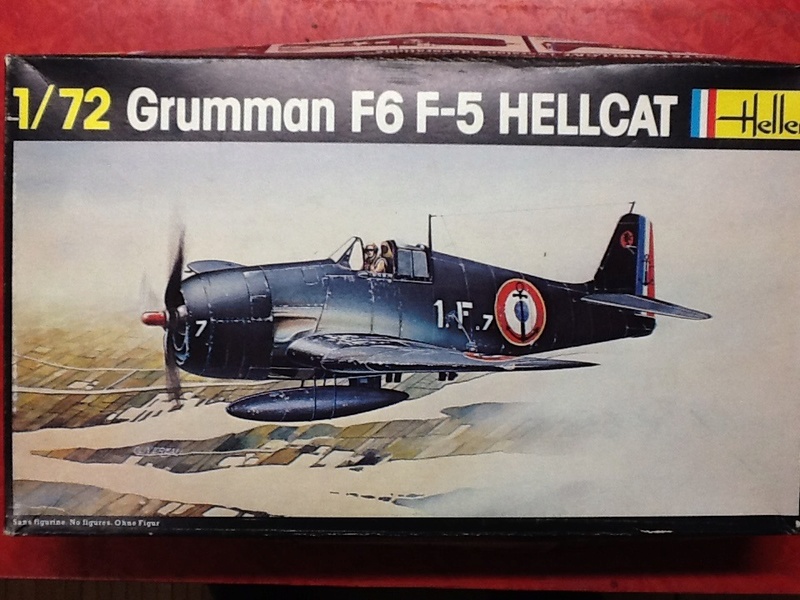 GRUMMAN F6F-5 HELLCAT Réf 272 Helle102