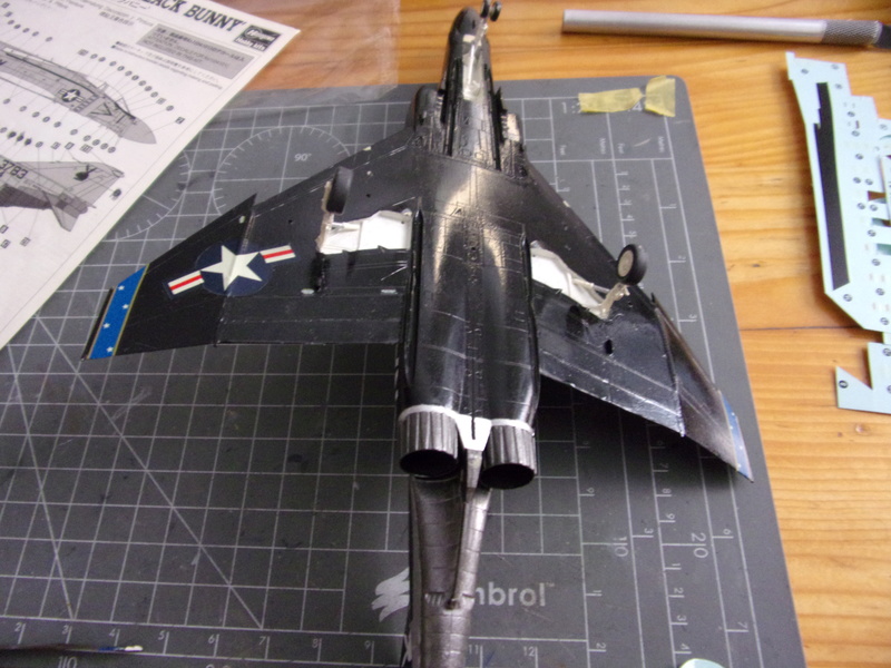 F-4J PHANTOM II 'VX-4 BLACK BUNNY' [haseagawa 1/72éme] - Page 2 102_2360