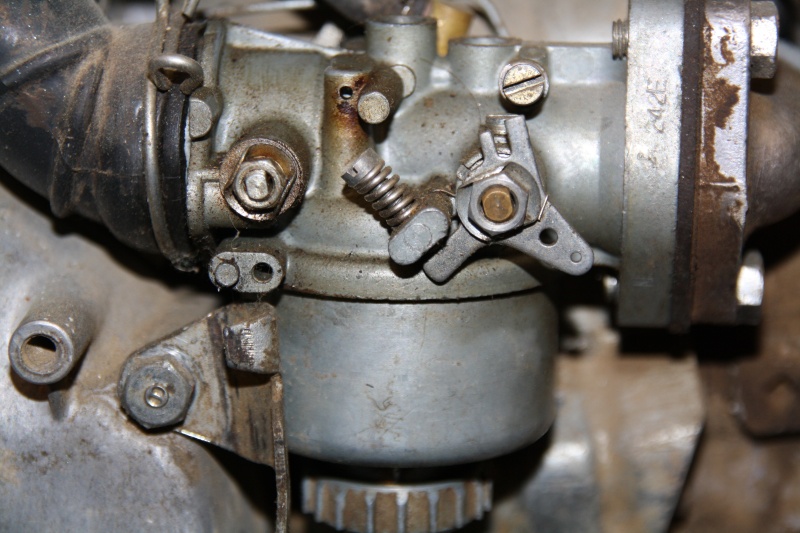 (Recherche) carburateur pour Honda g28 Img_7610