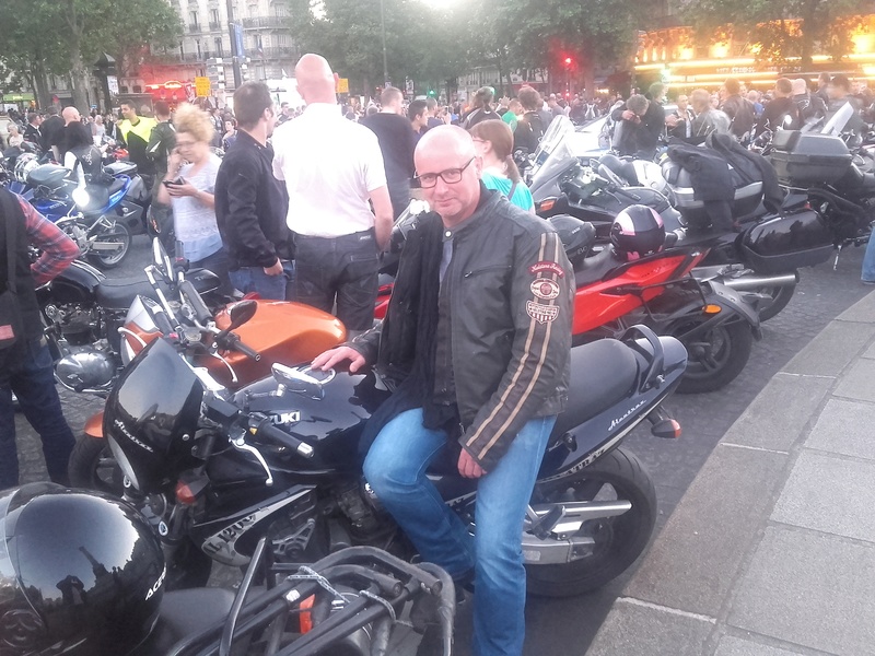 Une Nuit 2-roues place de la Bastille à Paris  20160715