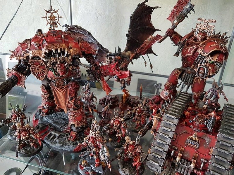 La 12ème, seule et unique championne de KHORNE...Les WORLD EATERS - Page 3 13902610