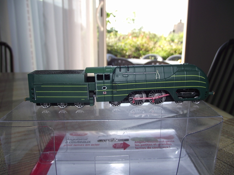 La locomotive carénée 221 du PLM Dscf0147