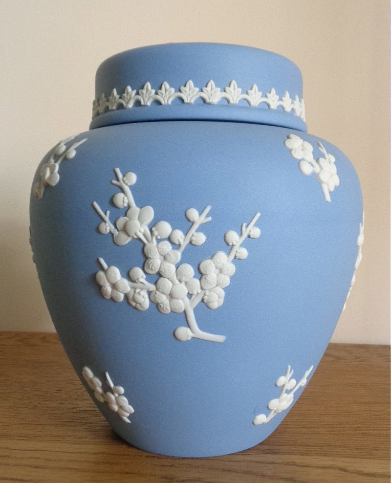 Wedgwood jasperware Bpb110