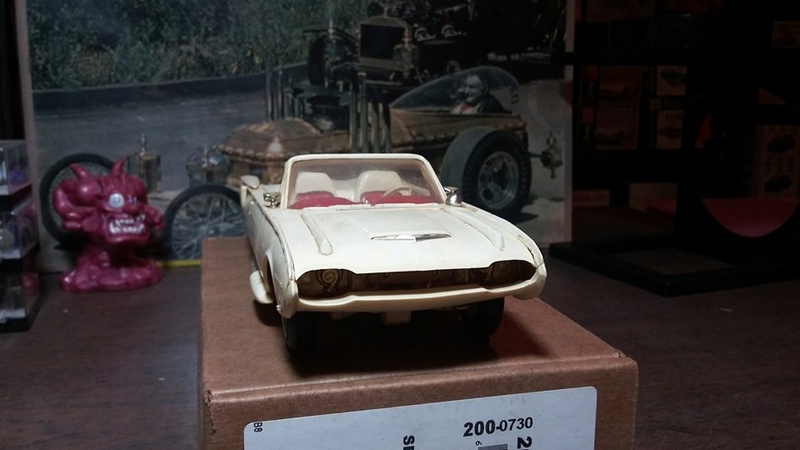 Vintage built automobile model kit survivor - Hot rod et Custom car maquettes montées anciennes - Page 5 13062411