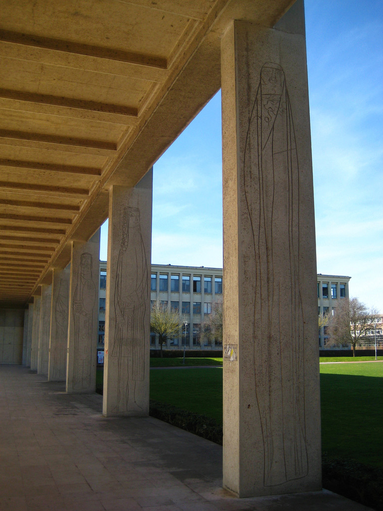 1950's architecture à Caen (Calvados- Basse Normandie - France) Caen_c10