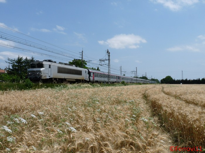Photos et vidéos de la ligne Bordeaux - Toulouse - Narbonne - Sète (Fil 3) - Page 38 P1080713