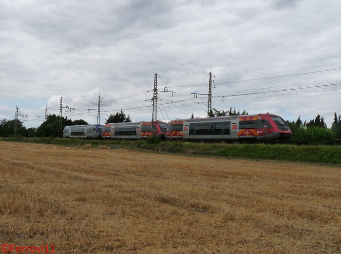 Photos et vidéos de la ligne Bordeaux - Toulouse - Narbonne - Sète (Fil 3) - Page 38 P1090014