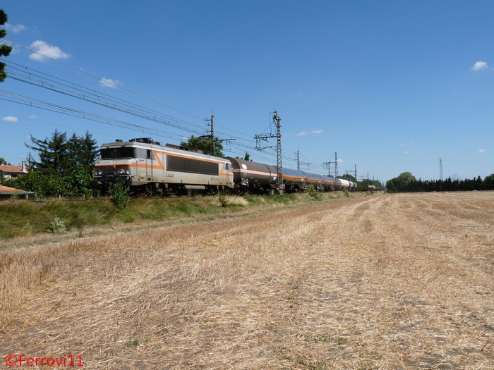 Photos et vidéos de la ligne Bordeaux - Toulouse - Narbonne - Sète (Fil 3) - Page 39 P1090019