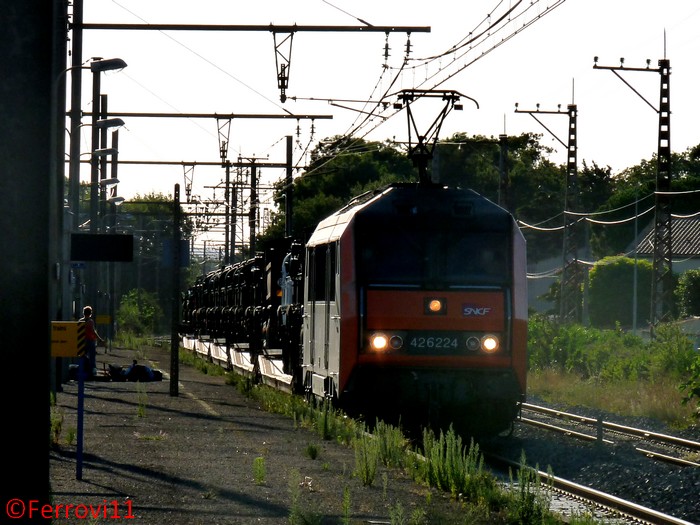 Photos et vidéos de la ligne Bordeaux - Toulouse - Narbonne - Sète (Fil 3) - Page 39 P1090112
