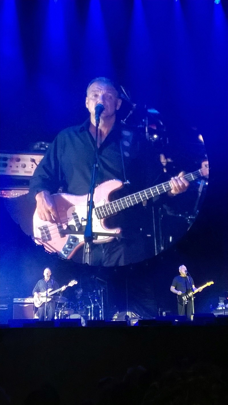 David Gilmour à la Saline Royale d'Arc-et-Senans (Besançon) le 23.07.16 - Page 19 Wp_20113