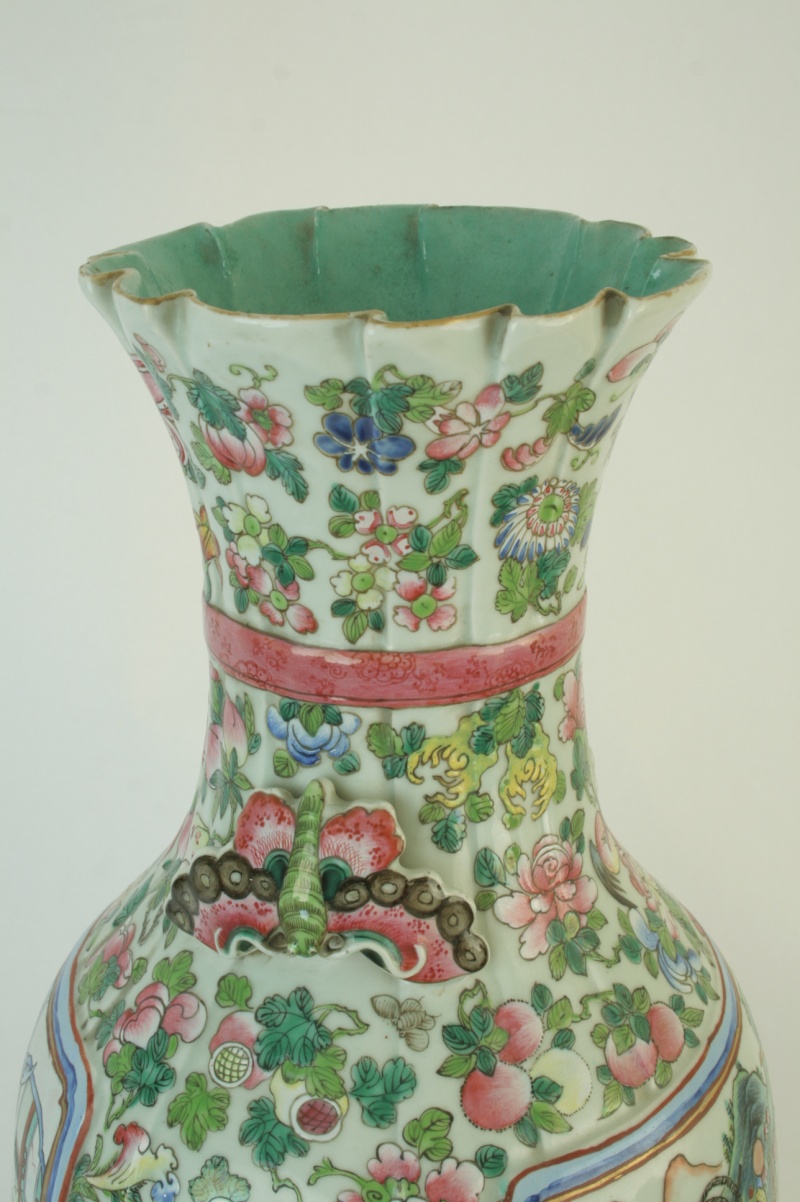 Vase en porcelaine de Chine, cherche infos Img_4210