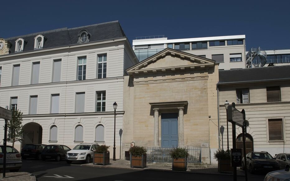 La chapelle de l’ancien hôpital de Marie-Antoinette à Saint-Cloud Telech10